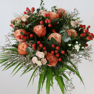 Orange roses, spray roses flower bouquet