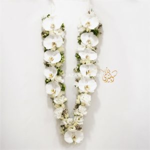 White Graduation garland