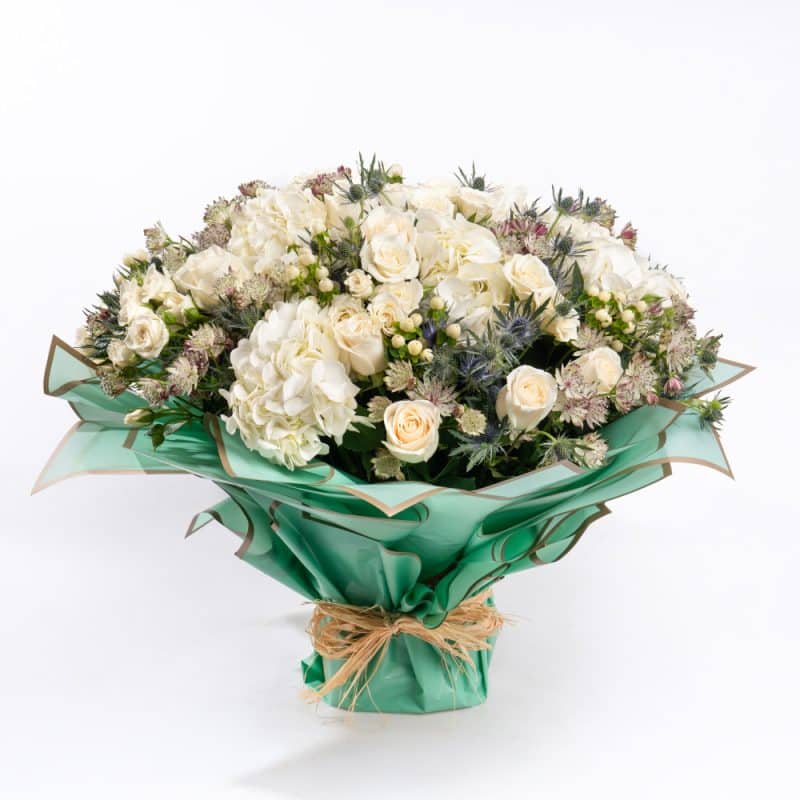 Floral Arrangement Kit - Astrantia, Roses and Hypericum